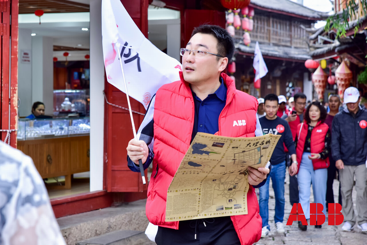 麗江束河古鎮(zhèn)定向尋寶團建拓展