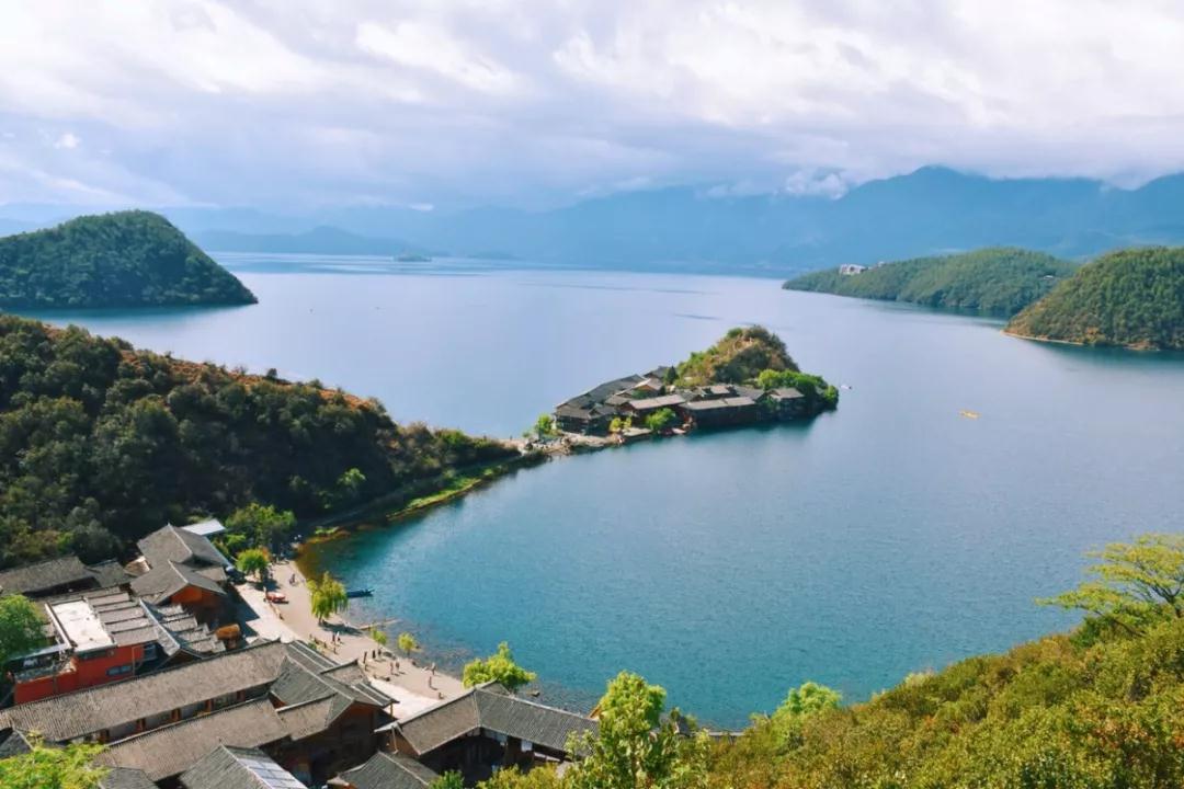 不到里格半島，不算來過瀘沽湖！  麗江傳媒公司