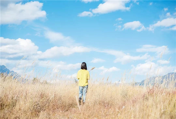 麗江旅游：冬日的麗江，適合與中濟海邂逅一場